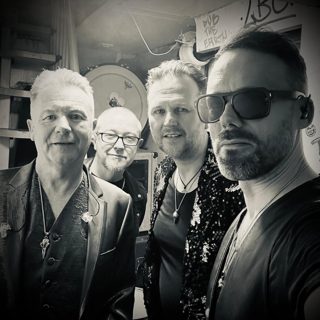 Enjoy The Silence - A Tribute to Depeche Mode