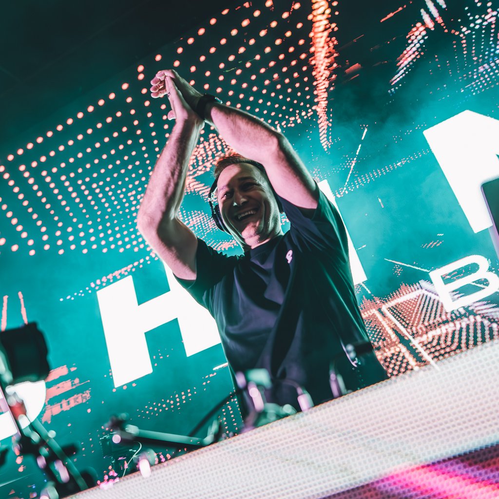 Trancecoda - Paul van Dyk Returns to the Emporium