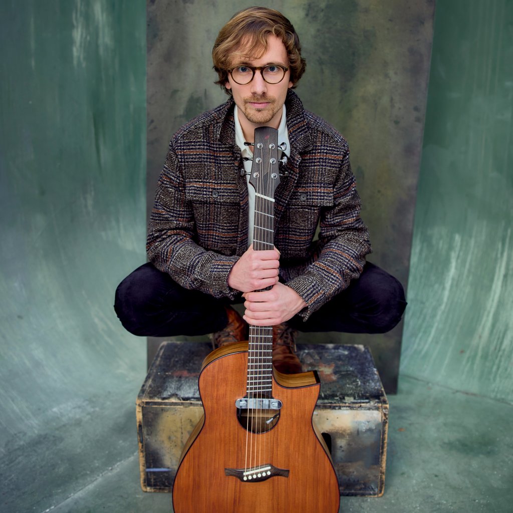 Chris Avery plus special guest