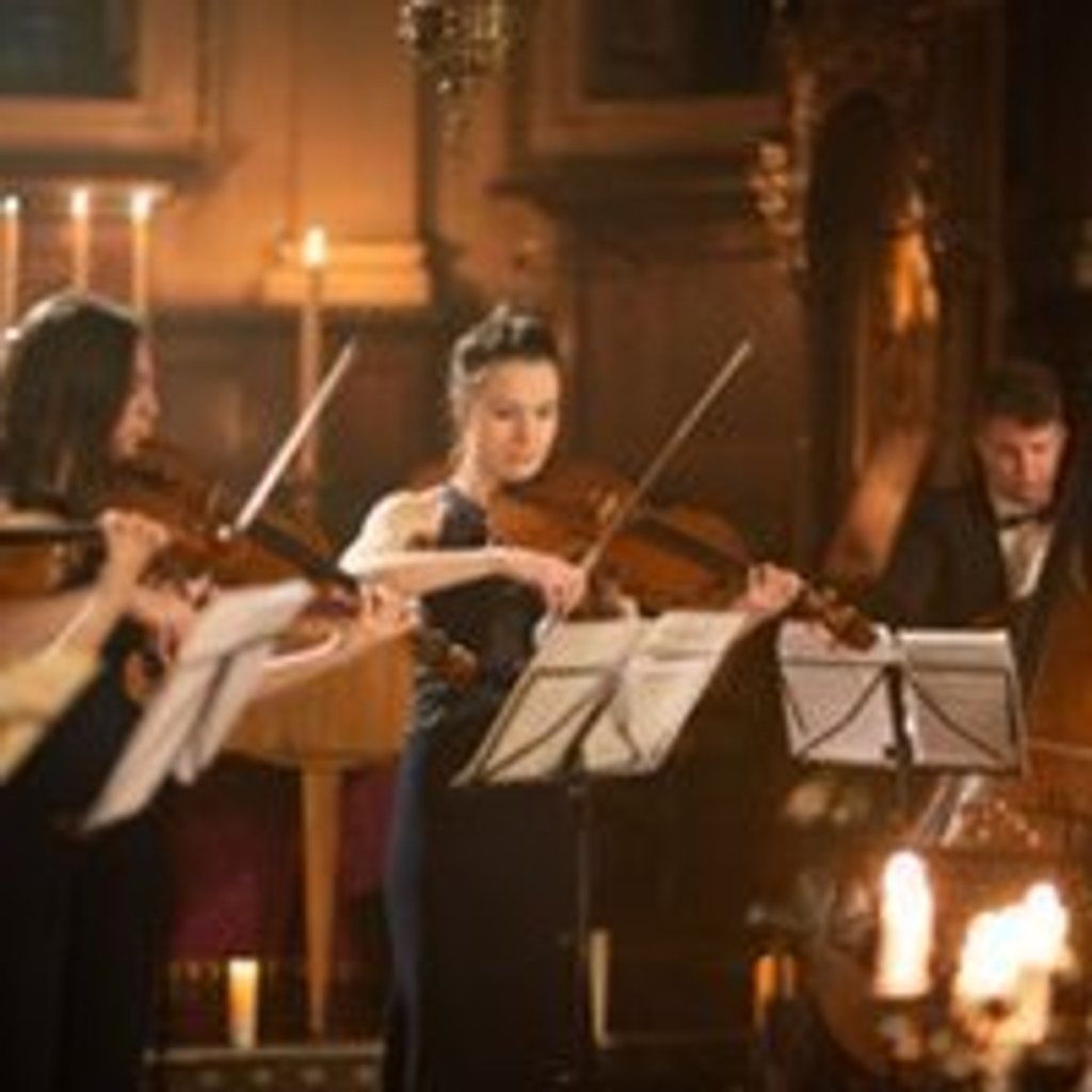 Mozart Concertos by Candlelight (8pm)