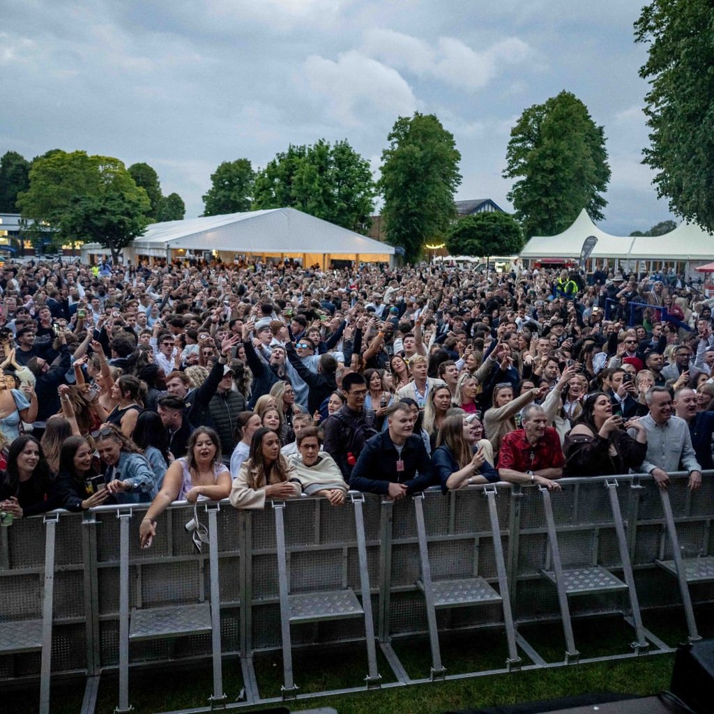 TREVOR NELSON - Eclipse at Windsor Racecourse