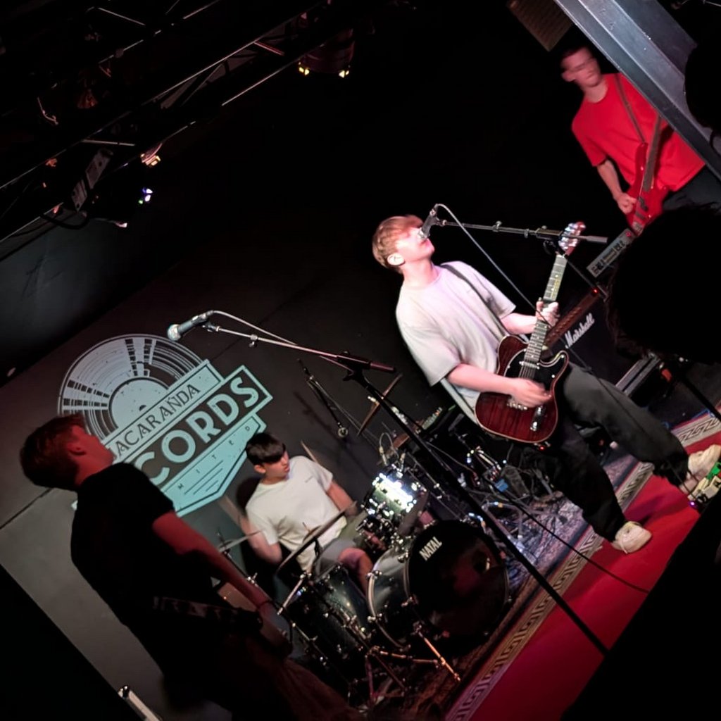 The Shells in the Snig