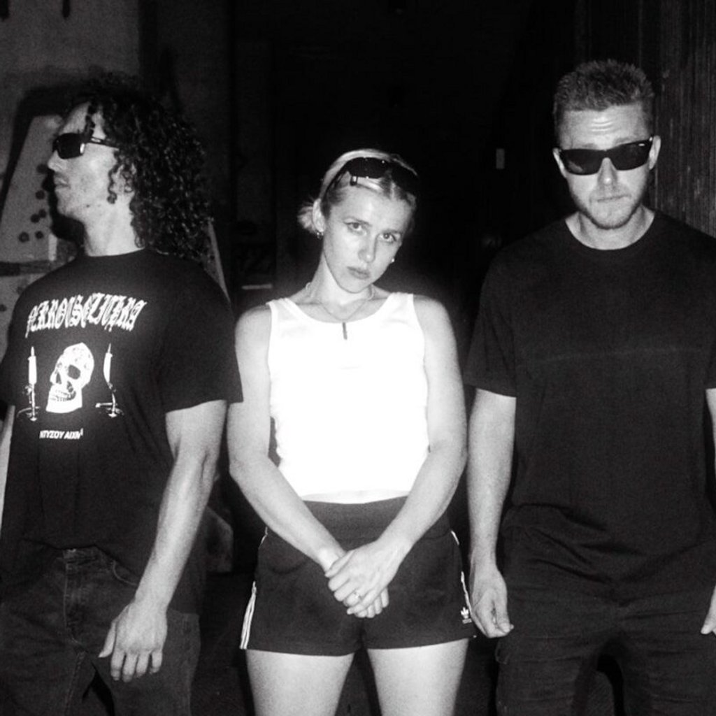 FRENZEE (GR) // Open Fly