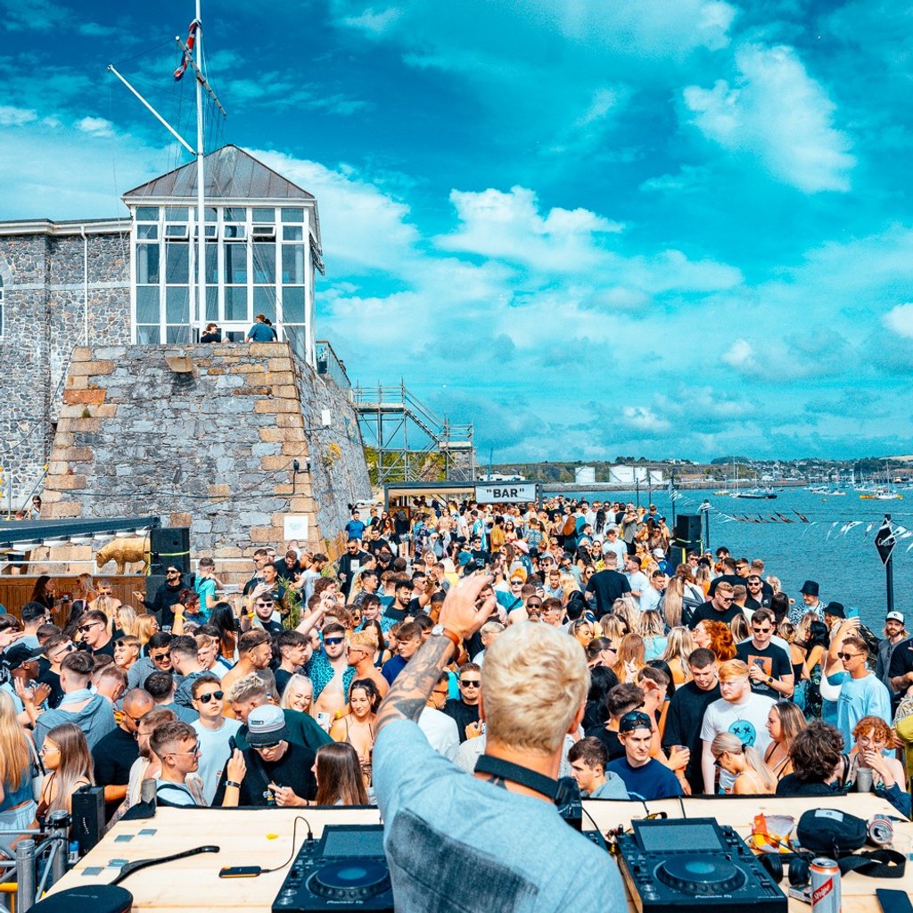 Casa at The Corinthian: Summer Day Party 2026
