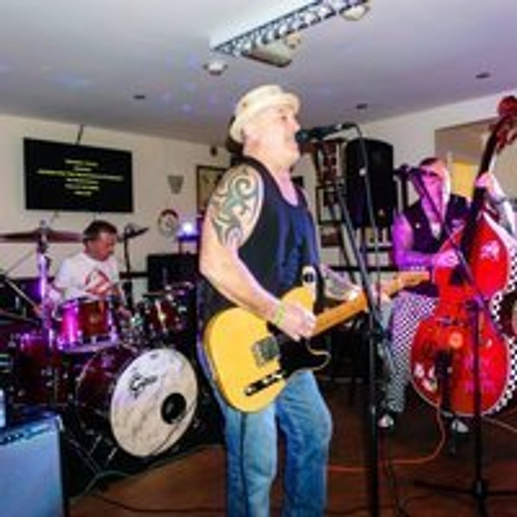 Percy and The Piglets - Live @ Billy's