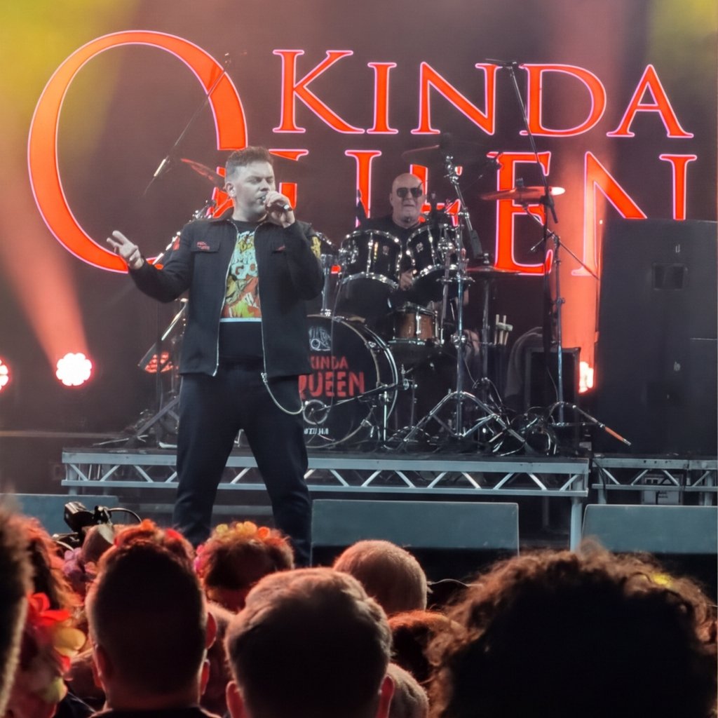 Kinda Queen (A Tribute to QUEEN) Live at The Stirling Castle