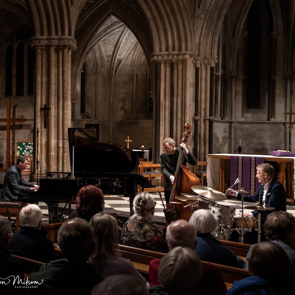 Fugue and Groove in Concert