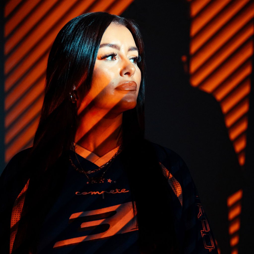 Tetra presents Ellia Jaya & Ethan Walsh