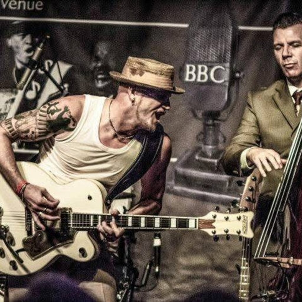 The Revolutionaires - Live @ Billy's