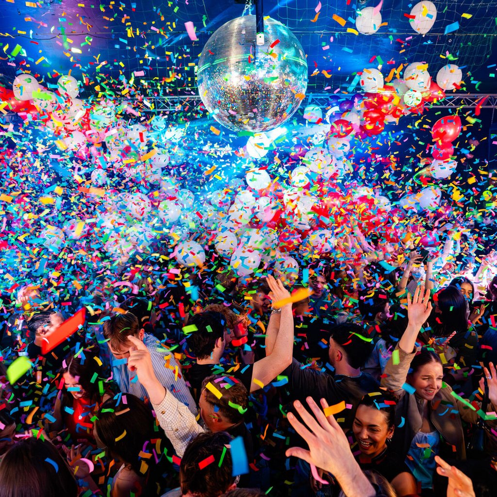 Bank Holiday Sunday at Infernos | Disco, Pop, Cheese & Classics