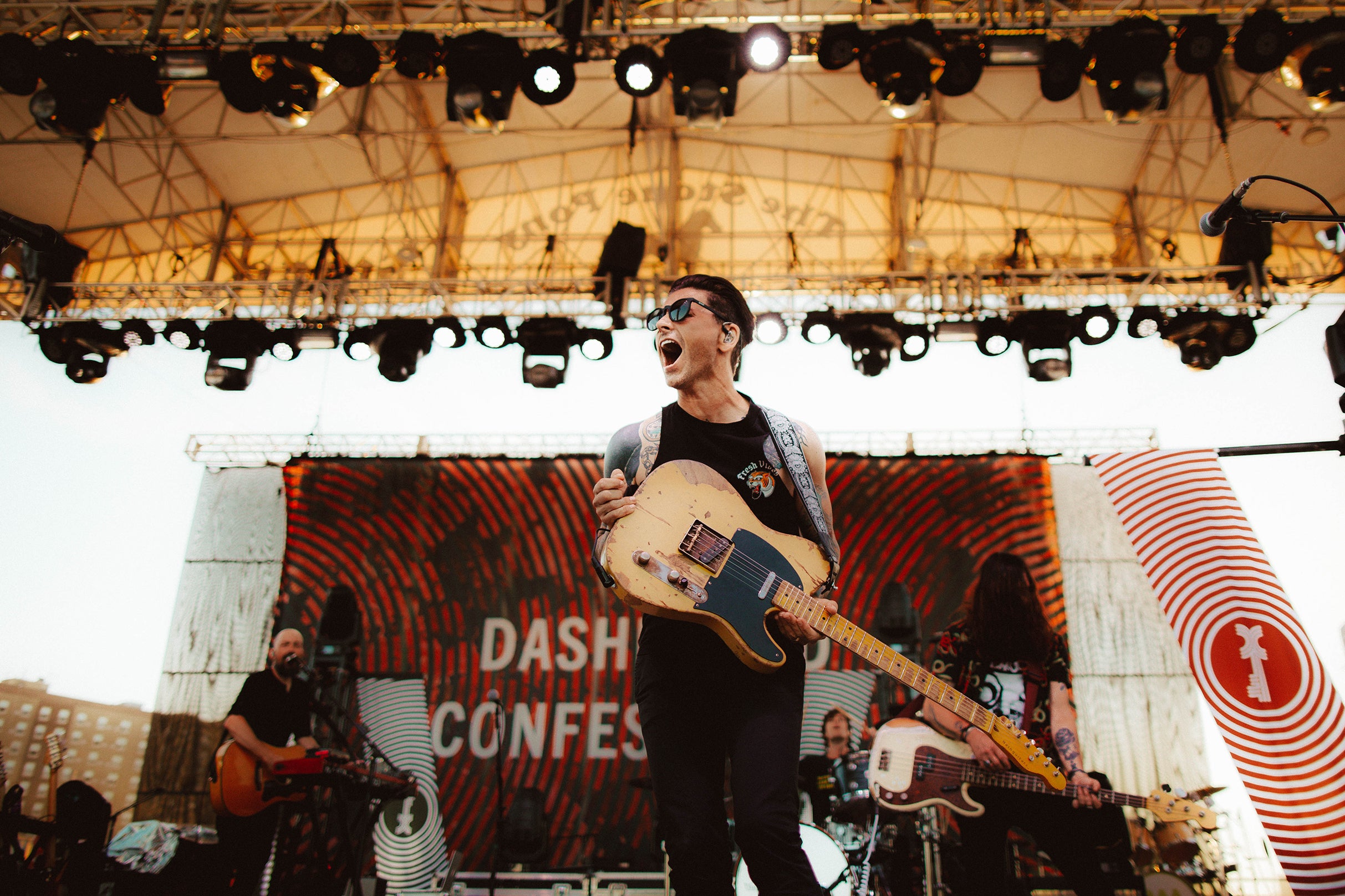 Dashboard Confessional