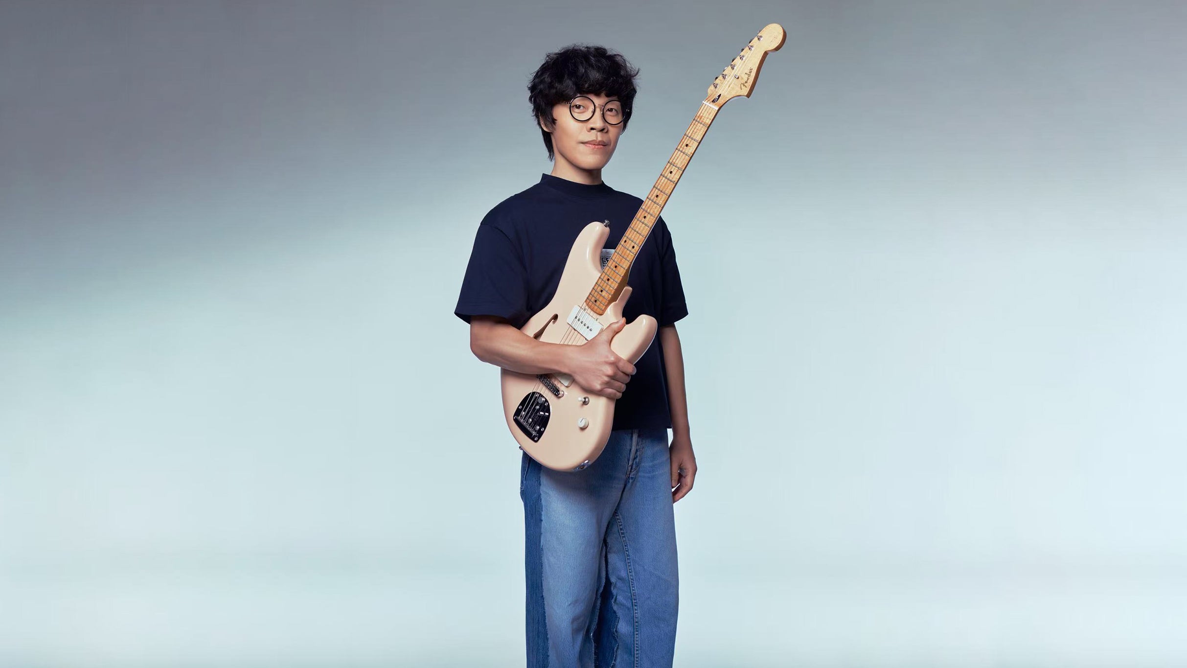 Crowd Lu "HeartBreakFast" World Tour