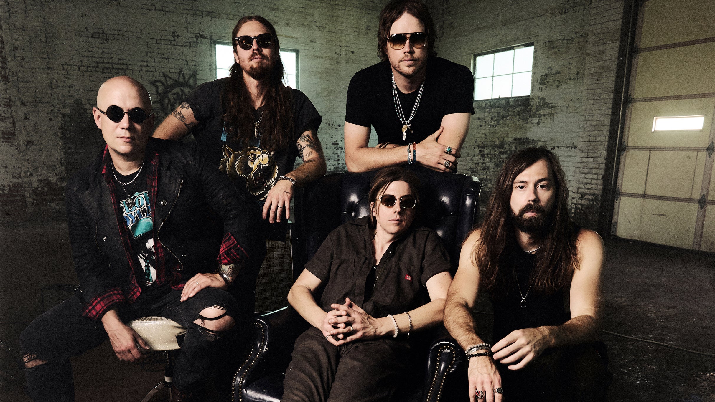 A THOUSAND HORSES Plus guests