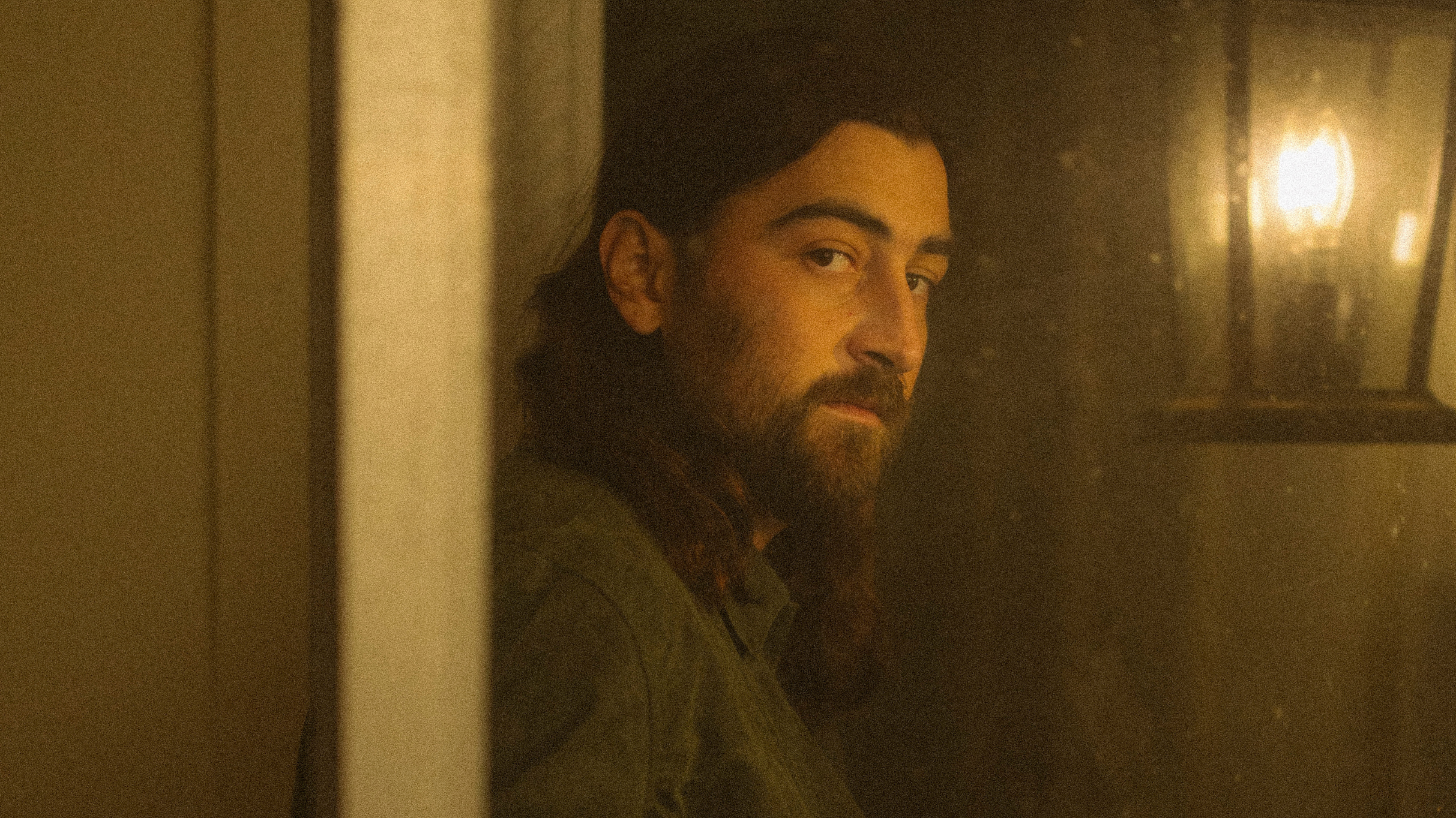 Noah Kahan - The Great Divide Tour | Premium Packages