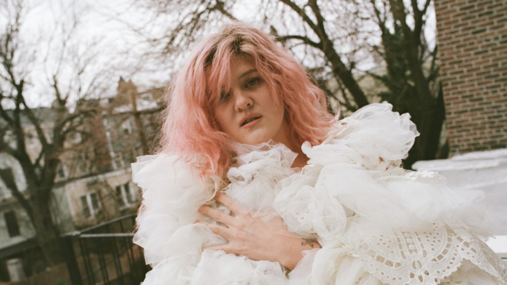 Grace Ives - Girlfriend Tour