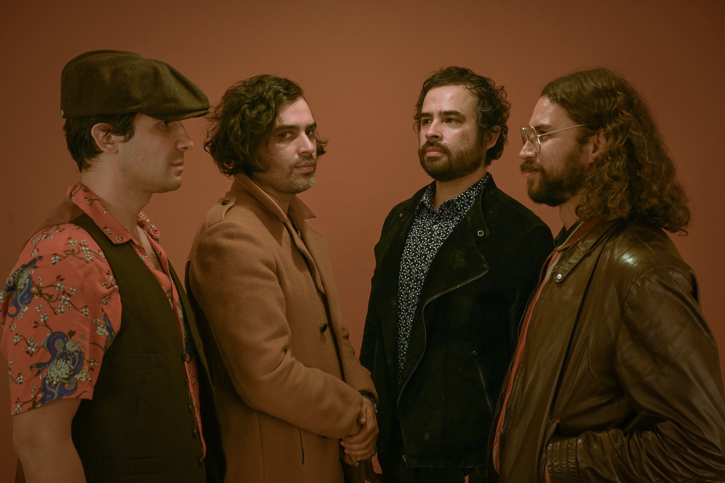 Enjambre w/ Surely Tempo