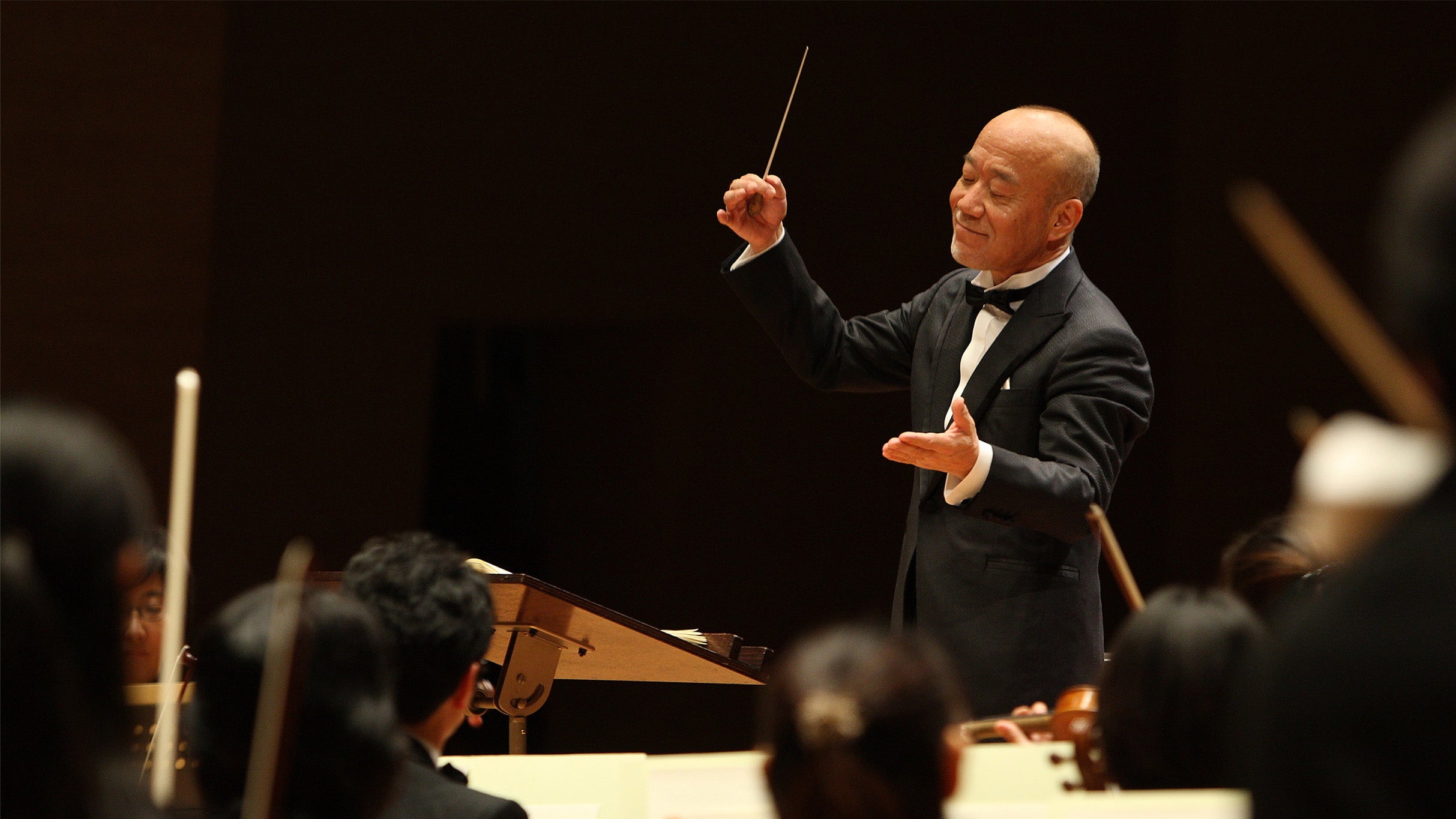 Hisaishi Conducts Hisaishi