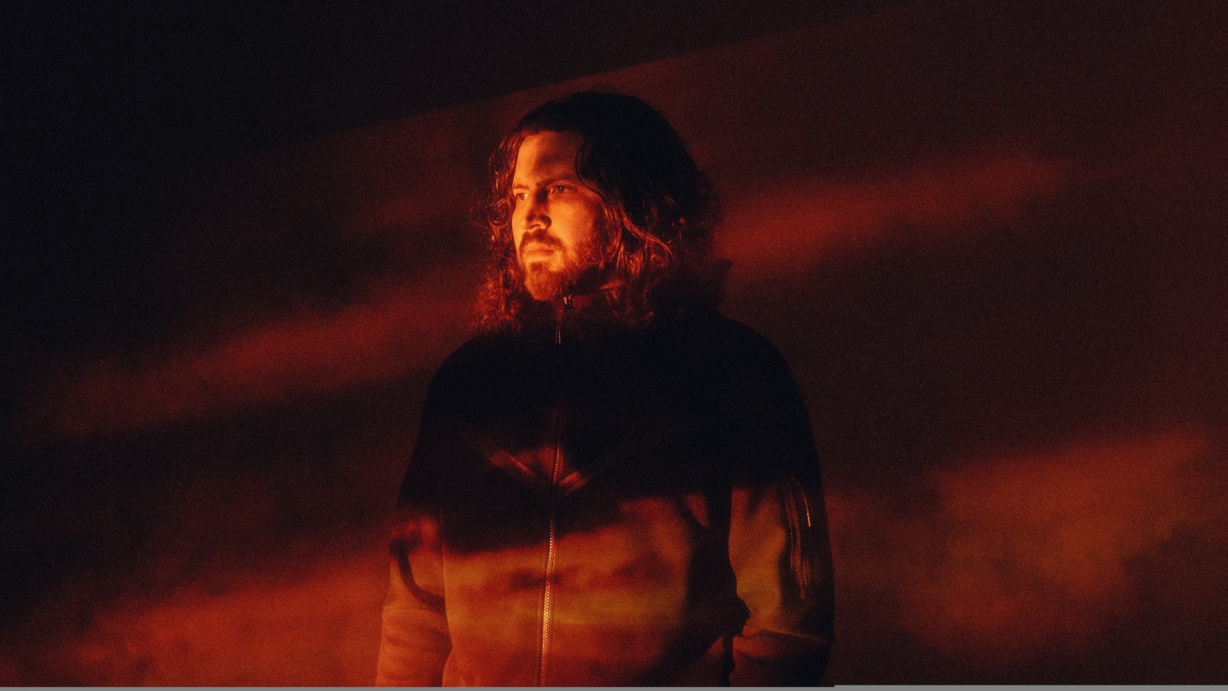 GOLDEN FEATURES (DJ SET)