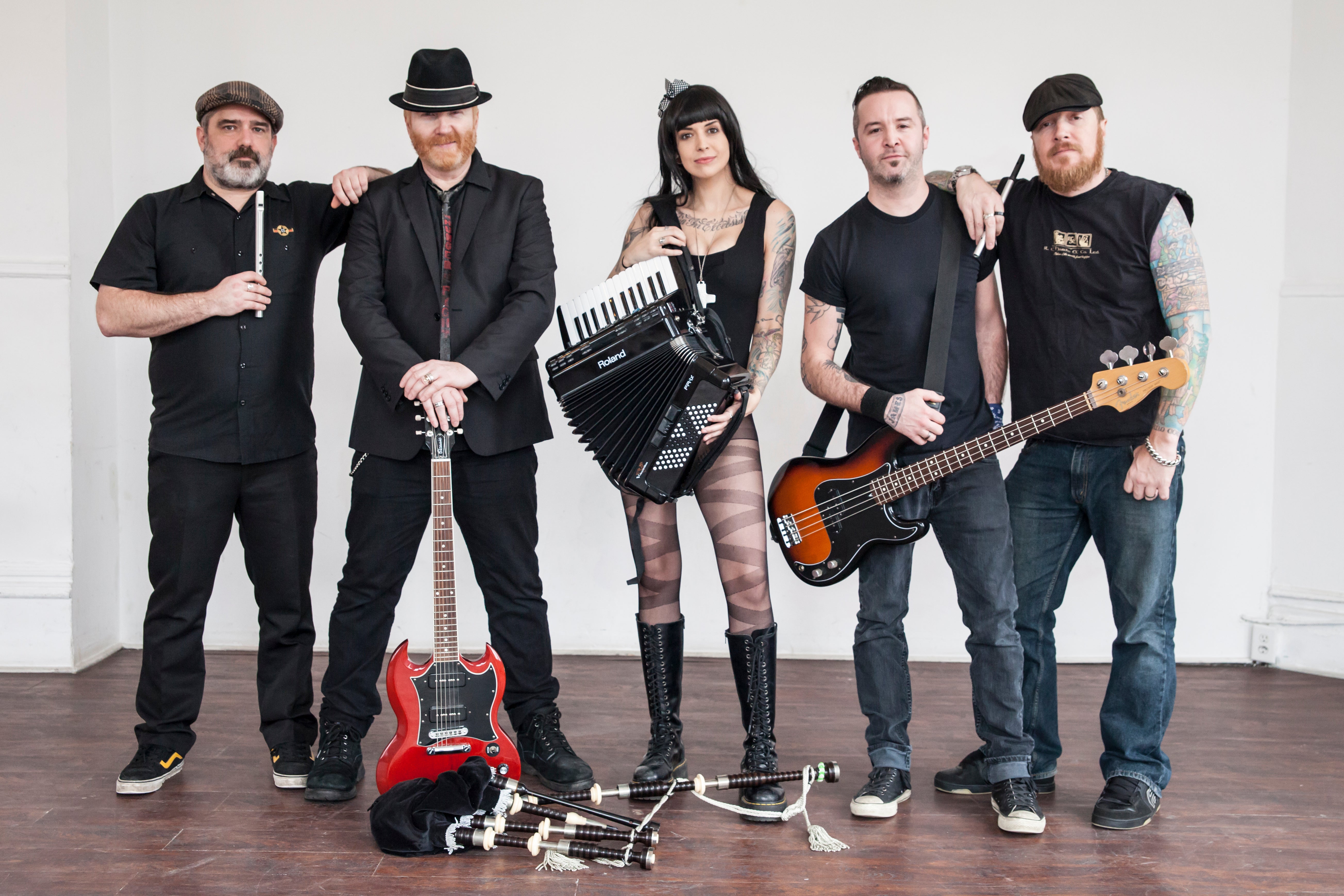 THE MAHONES - Sing The Songs Of Shane MacGowan