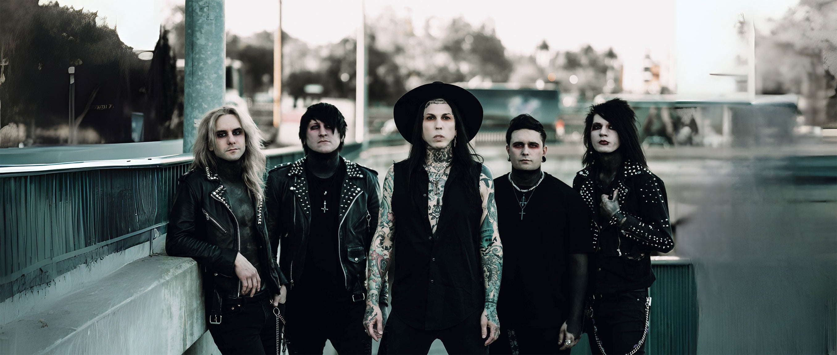 Vampires Everywhere, The Bunny The Bear , Sky Lighthouse, Halfway Ghost, In Parallel With You, Vendetta XIII