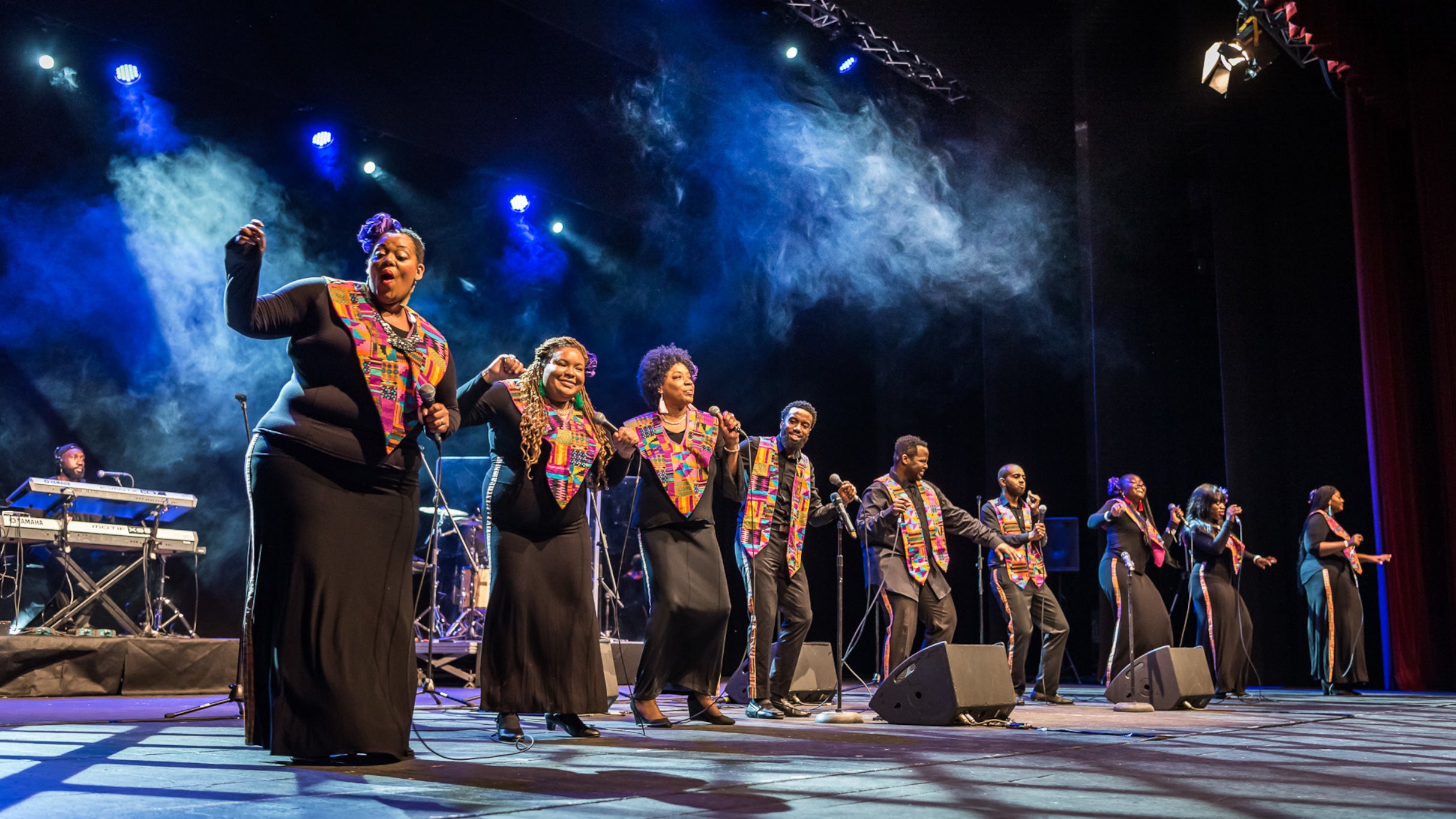 Harlem Gospel Choir - The Music Of Whitney Houston + Tina Turner