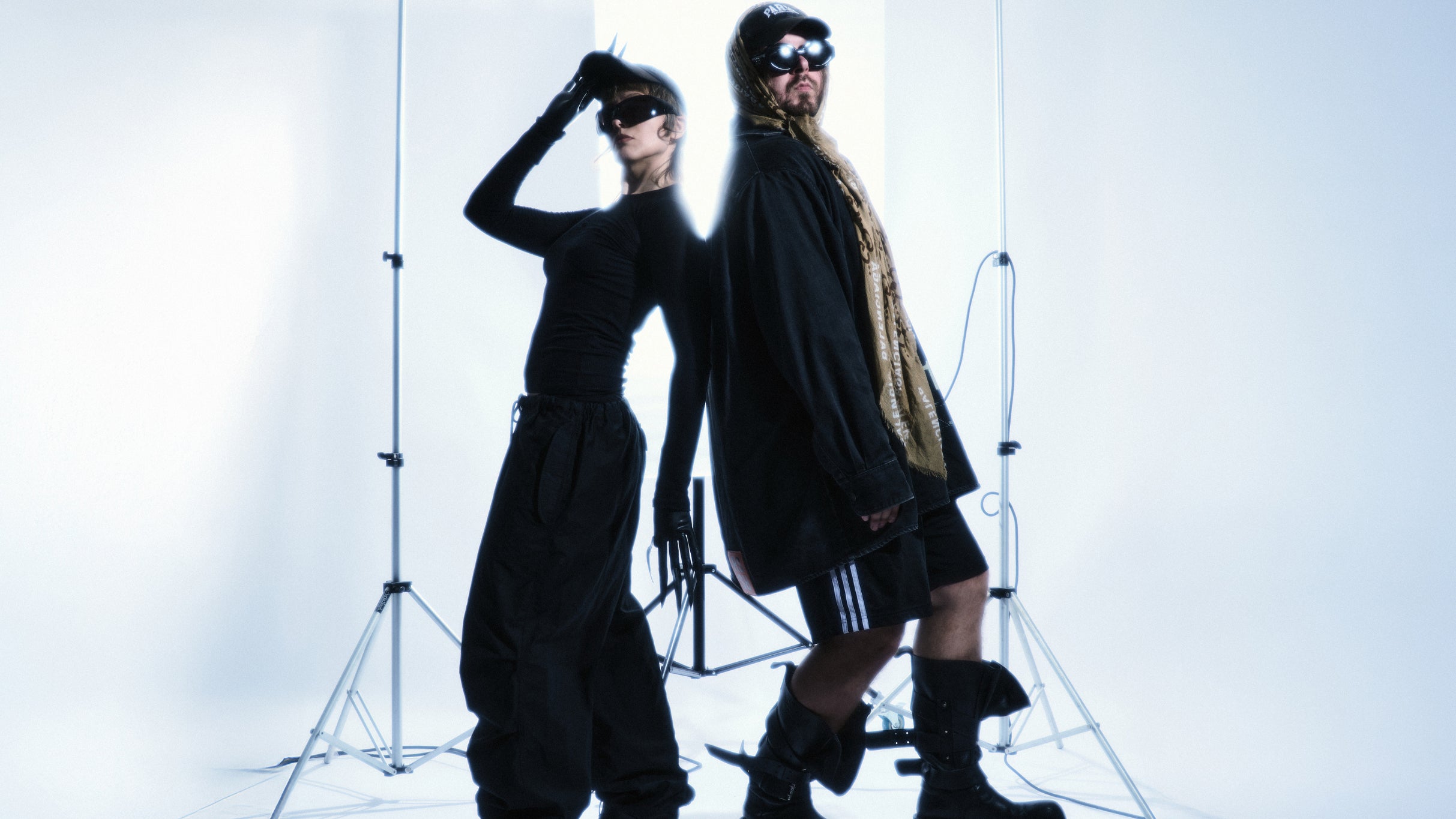 Pearly Drops w/ Teather