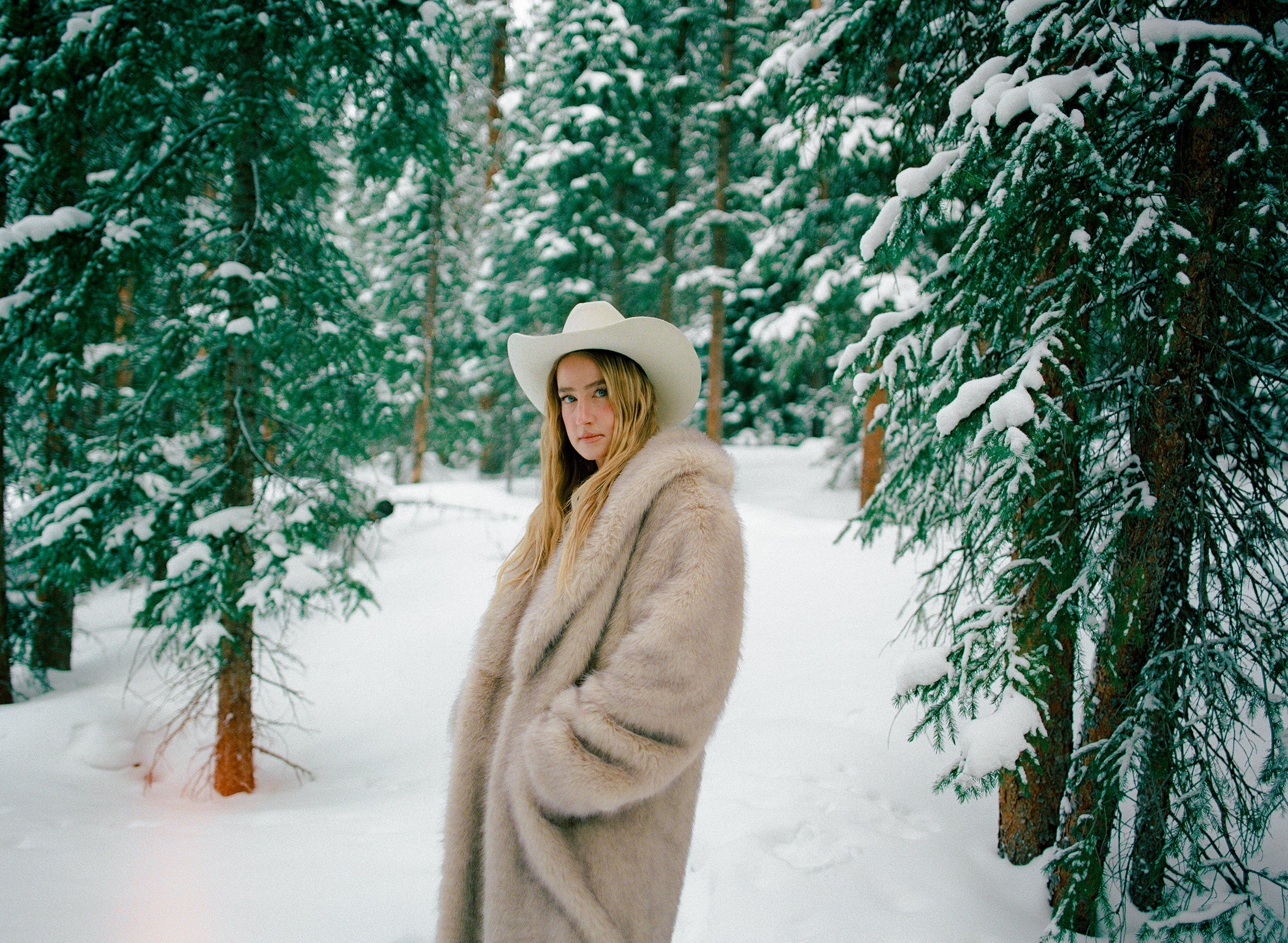 Ingrid Andress: Low Key Sessions with special guest Andrew Hibbard