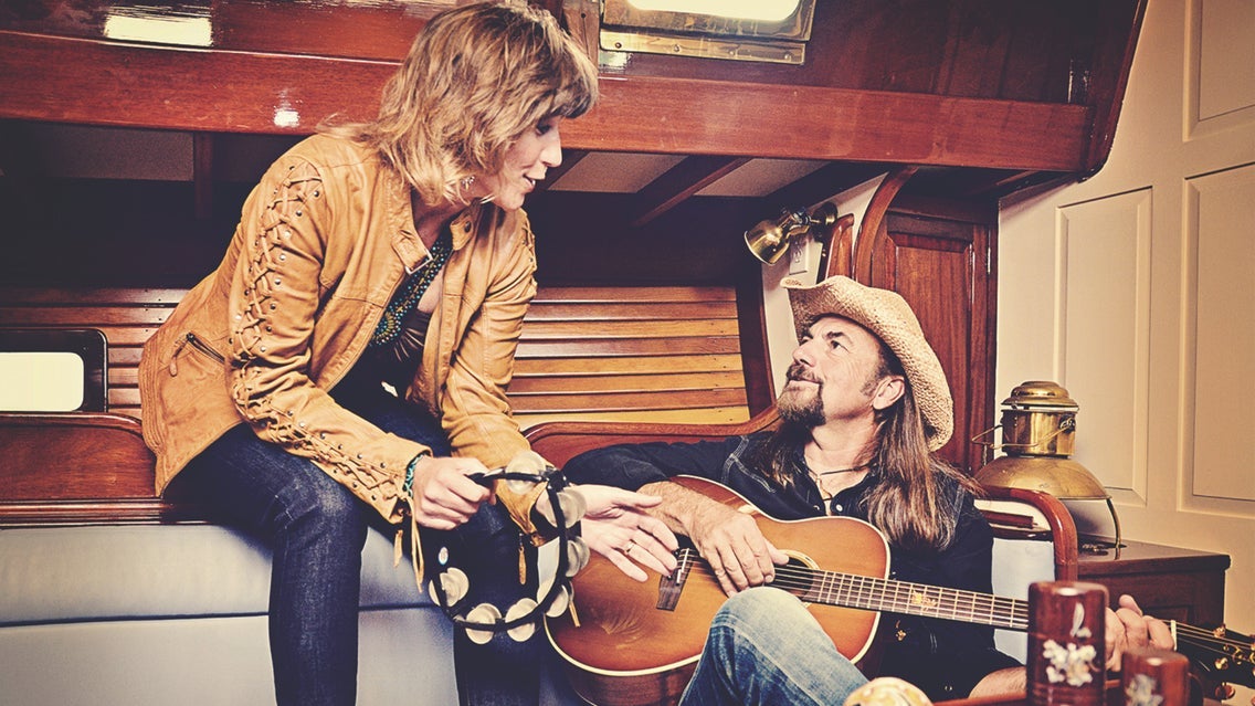 Mike & Amy Aiken - TALL TALES & TROUBADOURS