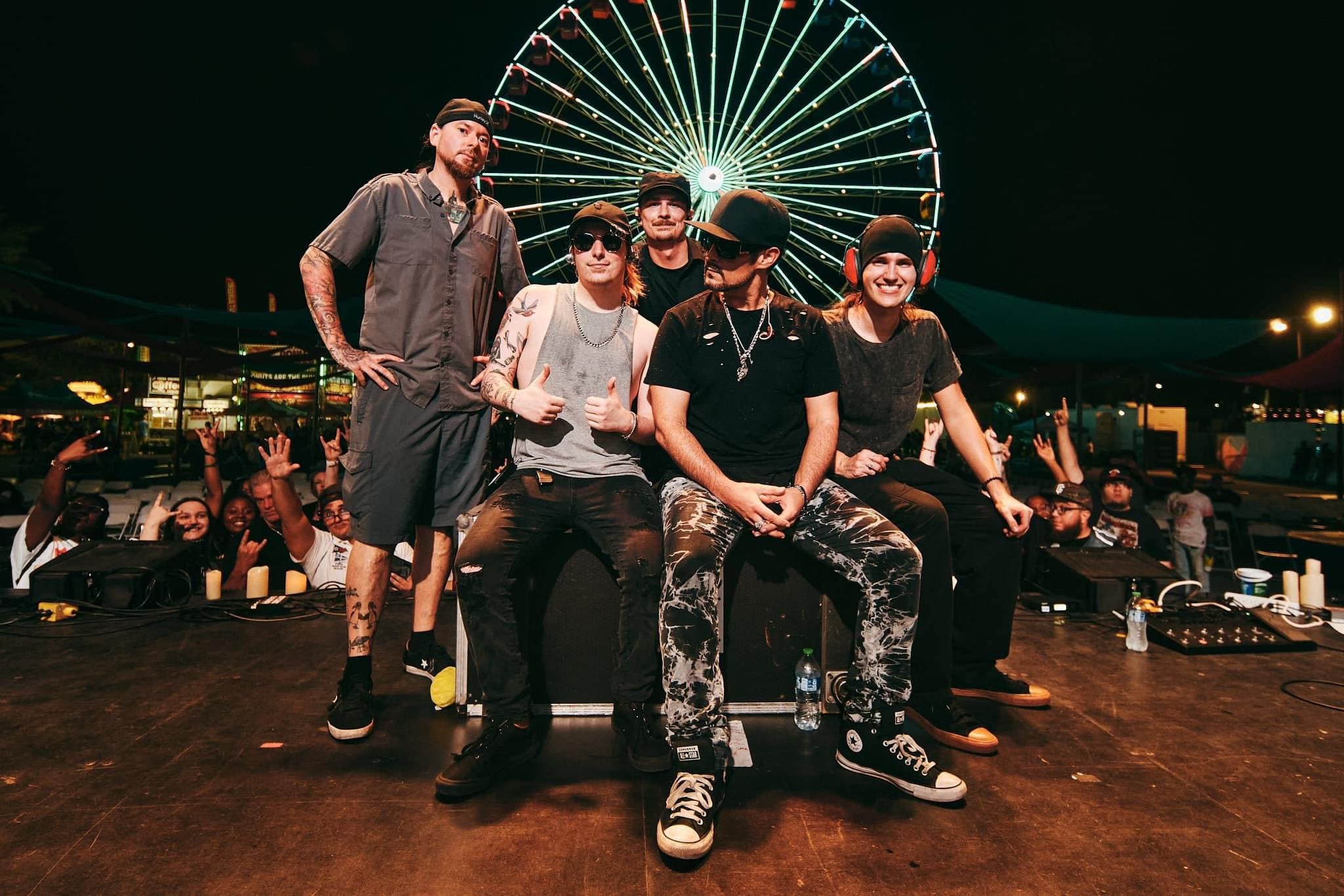 Crawling: Tribute to Linkin Park