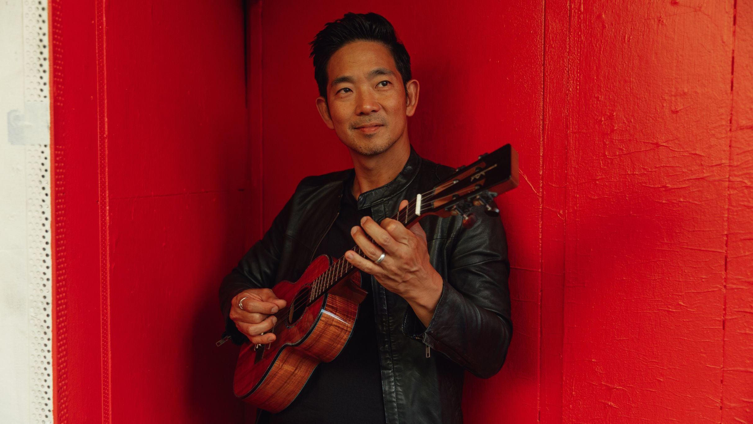 Jake Shimabukuro's Holidays in Hawaii