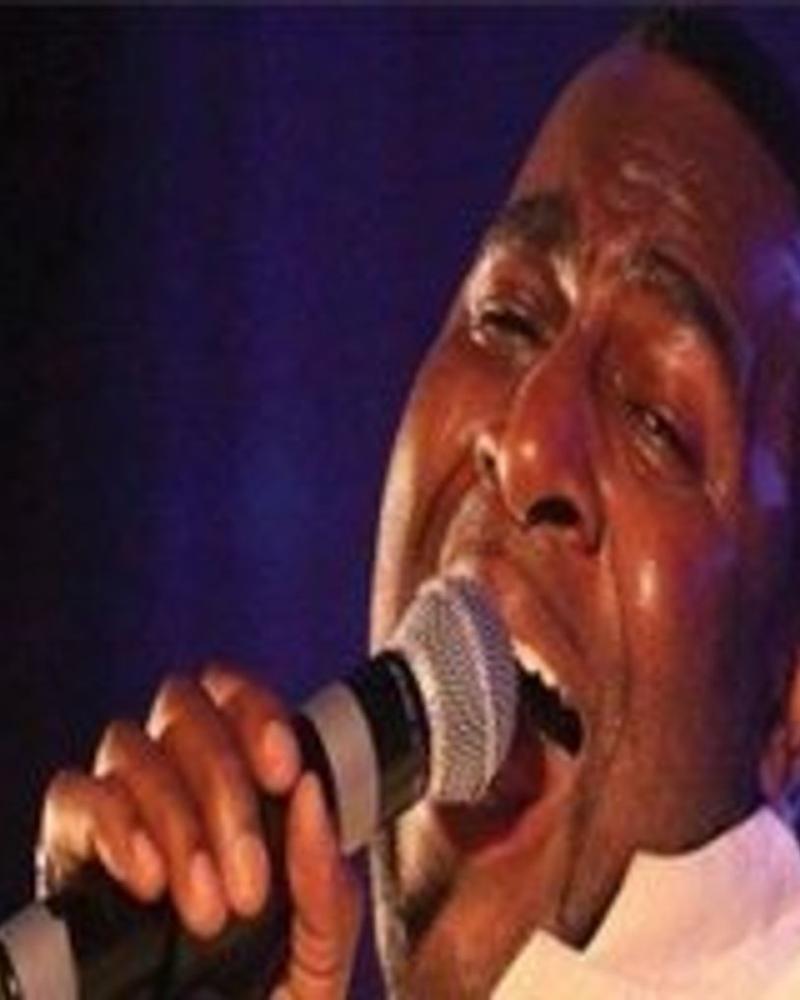 Luther Vandross Solo tribute & Motown Hits | Bier Keller